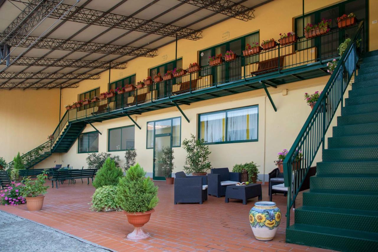 Al Frantoio Maddii Levane Bed And Breakfast Exterior photo